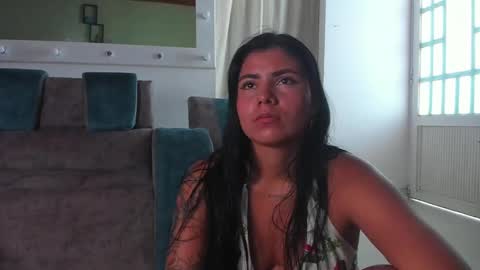 Snapshot of maleja_ruiz2 chatting on 02.18.25 Aleja online show from 02.18.25