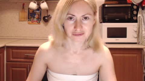 Malena online show from 10.18.25
