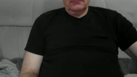 Snapshot of maletoytouse chatting on 02.14.26 maletoytouse online show from 02.14.26
