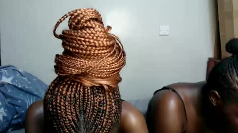Snapshot of malia_latifa chatting on 05.18.26 lati online show from 05.18.26
