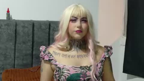 Snapshot of maliciaxpoison chatting on 06.16.26 maliciaxpoison online show from 06.16.26
