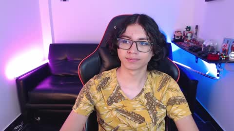 Snapshot of malik_harrison_ chatting on 12.17.24 Malik online show from 12.17.24