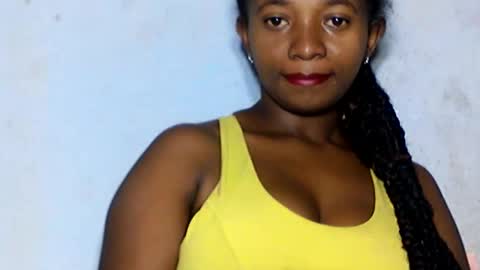 Snapshot of malinah01 chatting on 12.28.24 malinah01 online show from 12.28.24