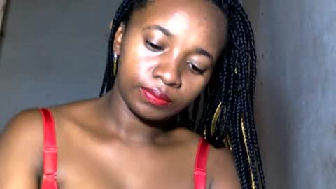 Snapshot of malinah01 chatting on 01.11.25 malinah01 online show from 01.11.25