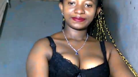 Snapshot of malinah01 chatting on 01.24.25 malinah01 online show from 01.24.25