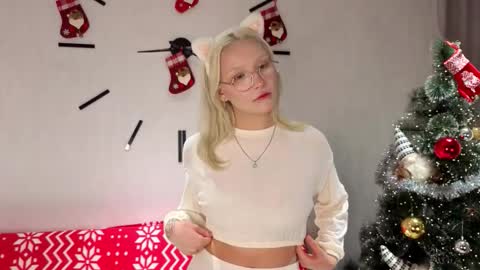 Snapshot of malisatrigueiro chatting on 01.07.26 Evelyn online show from 01.07.26