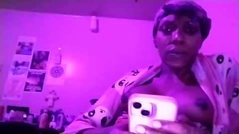 Snapshot of malissabanks chatting on 12.02.25 Beauty IS Her Name BABY online show from 12.02.25