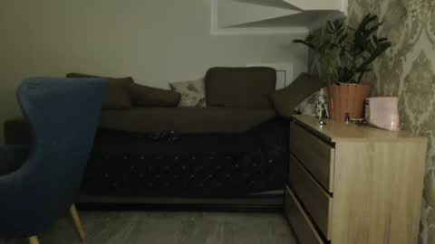 mallinia online show from 11.03.25