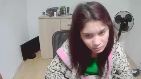 mallorymyersx online show from 10.26.25