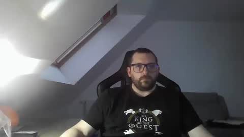 Snapshot of malou2927 chatting on 12.25.24 breton online show from 12.25.24