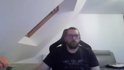 Snapshot of malou2927 chatting on 01.01.25 breton online show from 01.01.25