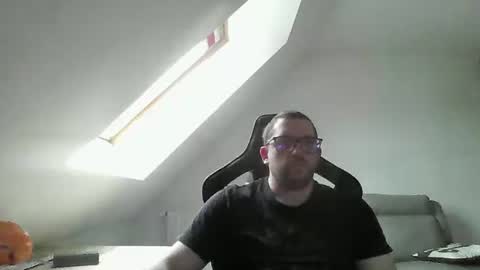 Snapshot of malou2927 chatting on 01.05.25 breton online show from 01.05.25