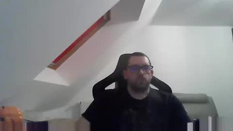 Snapshot of malou2927 chatting on 01.05.25 breton online show from 01.05.25