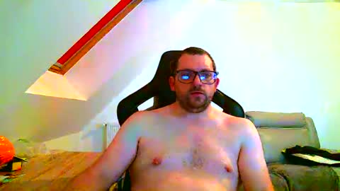 Snapshot of malou2927 chatting on 01.05.25 breton online show from 01.05.25