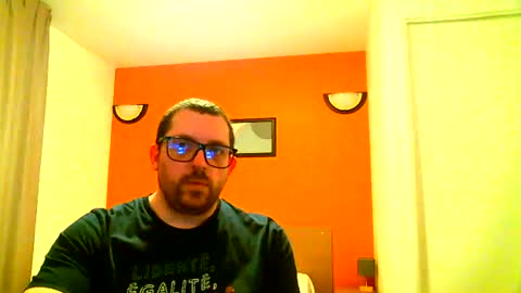 Snapshot of malou2927 chatting on 01.11.25 breton online show from 01.11.25