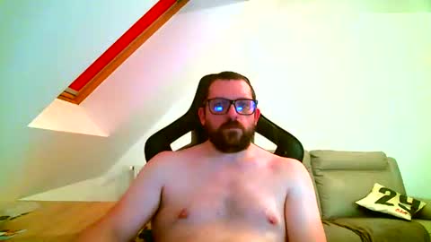 Snapshot of malou2927 chatting on 02.23.25 breton online show from 02.23.25