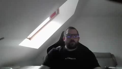 Snapshot of malou2927 chatting on 02.26.25 breton online show from 02.26.25