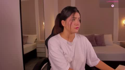 M A L U online show from 12.19.25