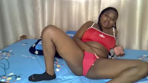 mama_pussie online show from 04.11.26