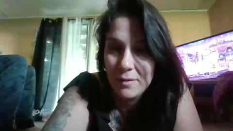 Snapshot of mamabear_papabear chatting on 05.24.26 Elizabeth online show from 05.24.26