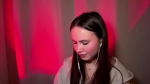 Mia Davis online show from 02.25.26