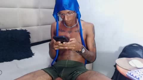 man_san11 online show from 02.04.25