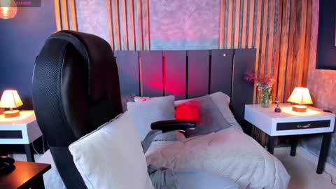 Mandy online show from 12.24.24