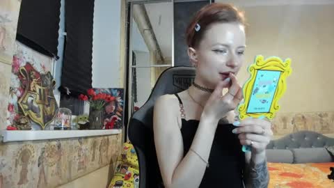 Snapshot of mandyshine chatting on 04.25.26 Mandy online show from 04.25.26