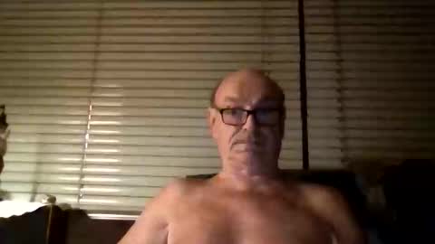 manes5858 online show from 11.17.25