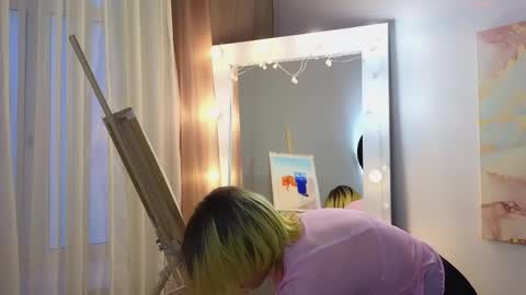 manic_pixie_ online show from 02.09.25