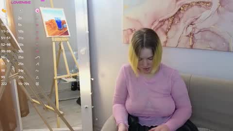 manic_pixie_ online show from 02.09.25