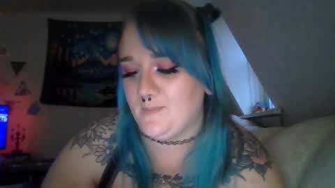 ManicPixiePop online show from 11.11.25