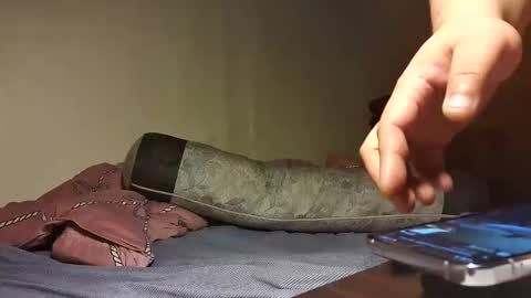 Snapshot of mankiminsuk chatting on 10.29.25 mankiminsuk online show from 10.29.25