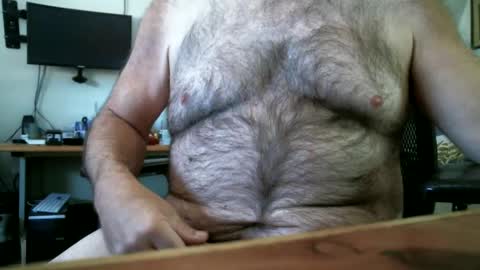 Snapshot of manleg439 chatting on 02.25.25 manleg439 online show from 02.25.25