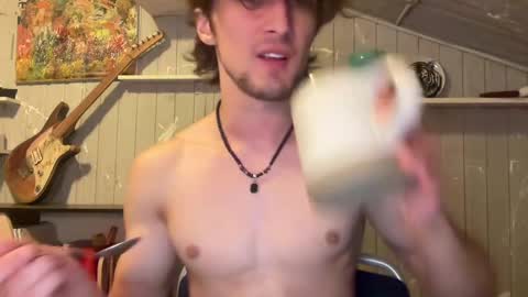 Snapshot of manolein chatting on 12.17.24 manolein online show from 12.17.24