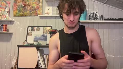 Snapshot of manolein chatting on 12.19.24 manolein online show from 12.19.24