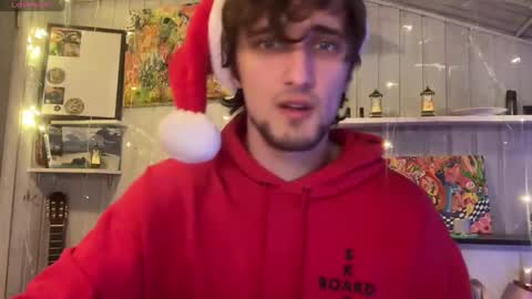 Snapshot of manolein chatting on 12.26.24 manolein online show from 12.26.24