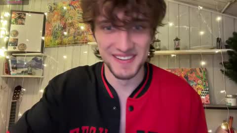 Snapshot of manolein chatting on 12.30.24 manolein online show from 12.30.24