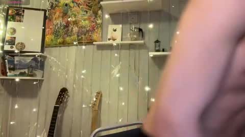 Snapshot of manolein chatting on 01.03.25 manolein online show from 01.03.25