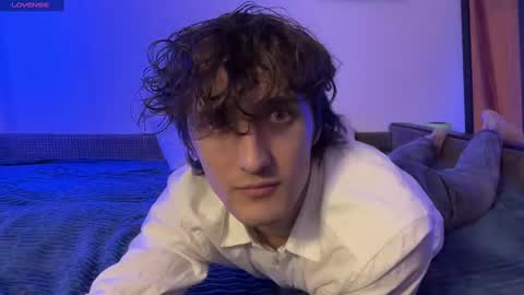 Snapshot of manolein chatting on 01.08.25 manolein online show from 01.08.25