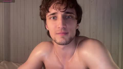 Snapshot of manolein chatting on 02.05.25 manolein online show from 02.05.25