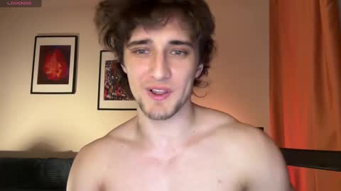 Snapshot of manolein chatting on 02.22.25 manolein online show from 02.22.25