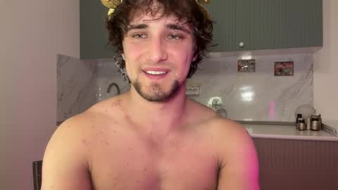 Snapshot of manolein chatting on 09.17.25 manolein online show from 09.17.25