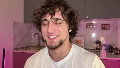 Snapshot of manolein chatting on 10.24.25 manolein online show from 10.24.25