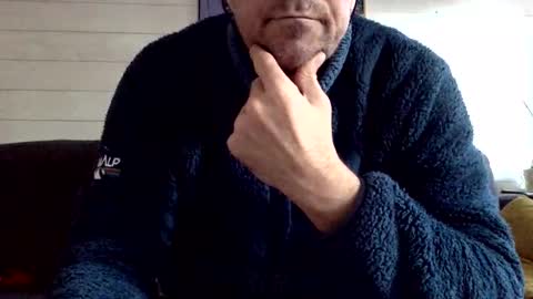 Snapshot of manpower2012 chatting on 12.27.24 Manpo online show from 12.27.24