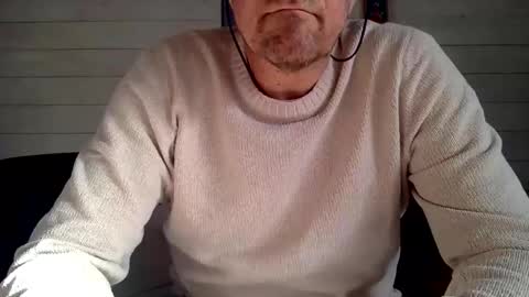 Snapshot of manpower2012 chatting on 01.01.25 Manpo online show from 01.01.25