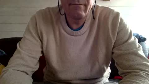 Snapshot of manpower2012 chatting on 02.19.25 Manpo online show from 02.19.25