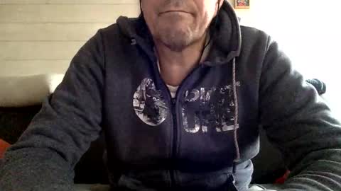 Snapshot of manpower2012 chatting on 10.27.25 Manpo online show from 10.27.25