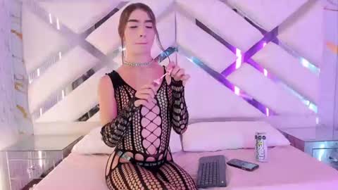 MA N UO S O R I O online show from 06.16.26