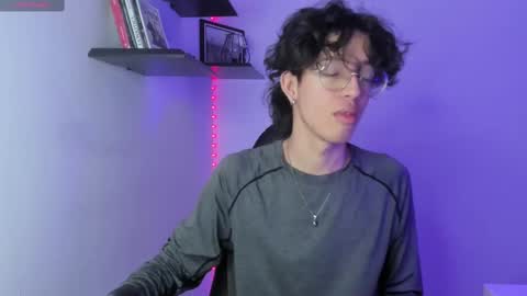 Manuel online show from 03.05.25